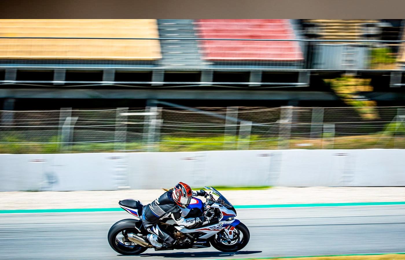 BMW-trackdays-moto-02