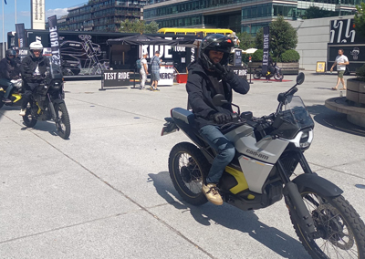 RIDE OUT TOUR CAN AM